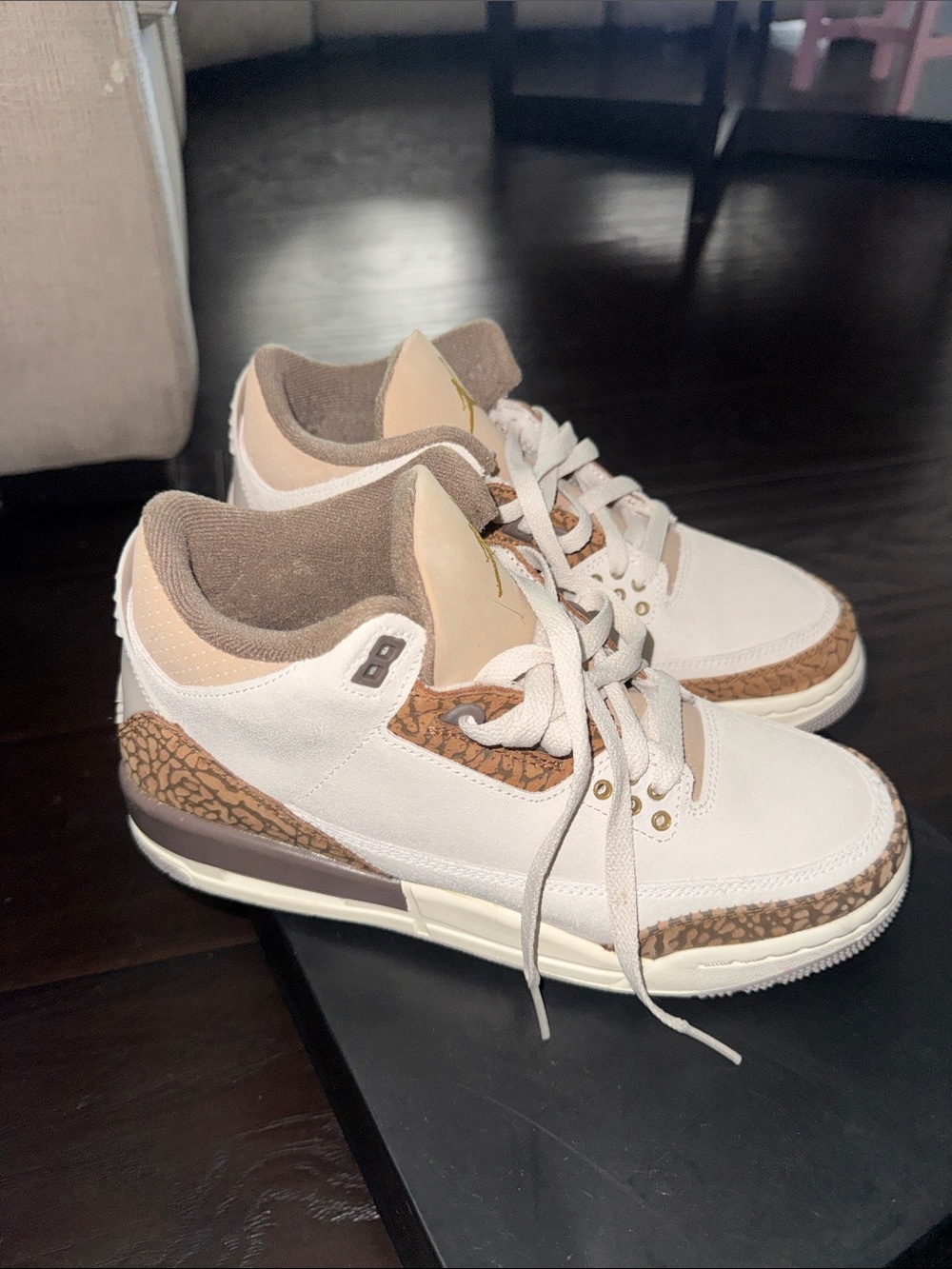 Jordan Men's Cream and Brown Retro Sneaker